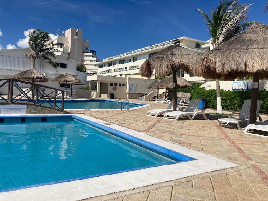 Cancun Oceanfront, Entire Apartment ภายนอก รูปภาพ