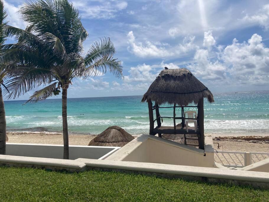 Cancun Oceanfront, Entire Apartment ภายนอก รูปภาพ
