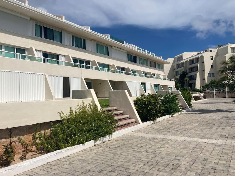 Cancun Oceanfront, Entire Apartment ภายนอก รูปภาพ