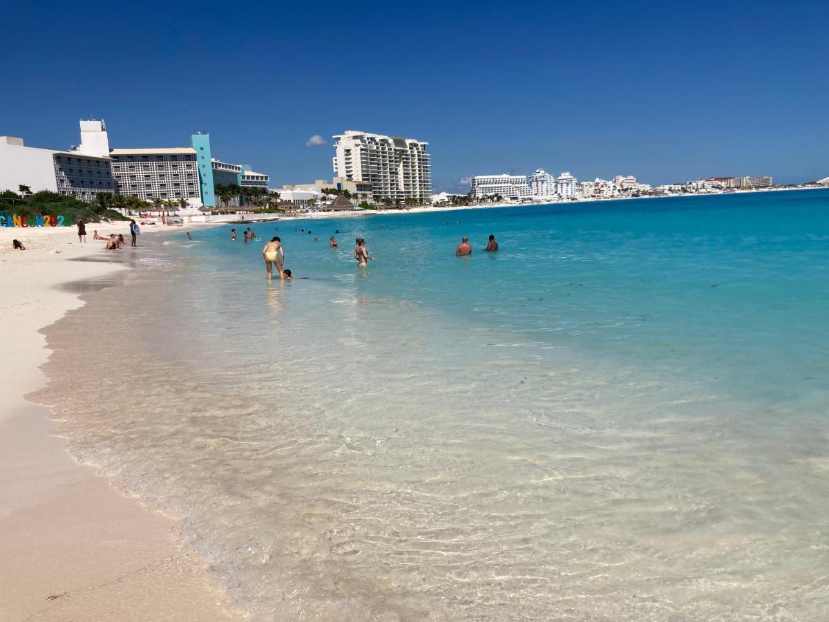 Cancun Oceanfront, Entire Apartment ภายนอก รูปภาพ